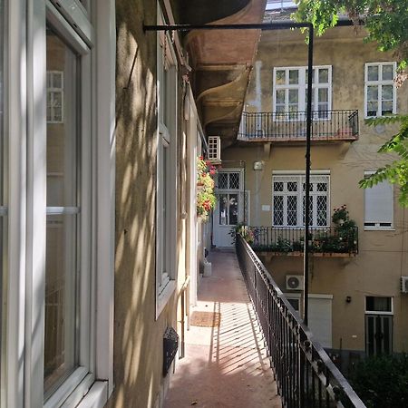Soho Street Private Apartment 6 Persons บูดาเปสต์ ภายนอก รูปภาพ