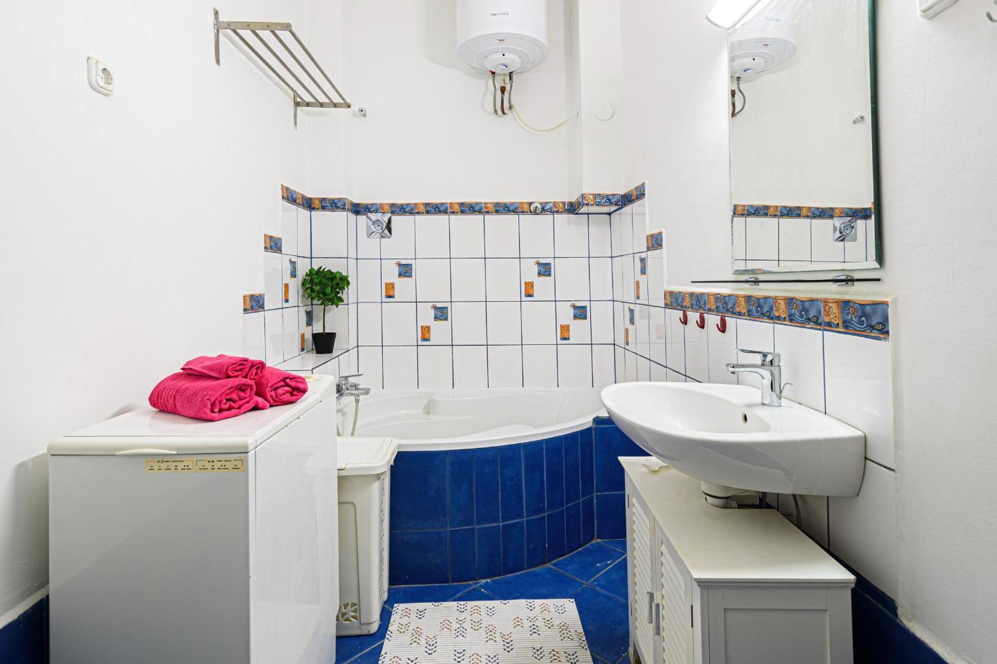 Soho Street Private Apartment 6 Persons บูดาเปสต์ ภายนอก รูปภาพ